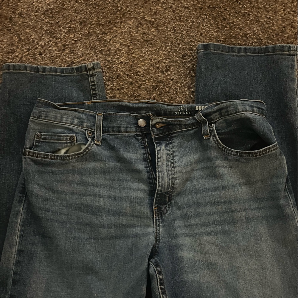 George Jeans - Picture 3 of 7